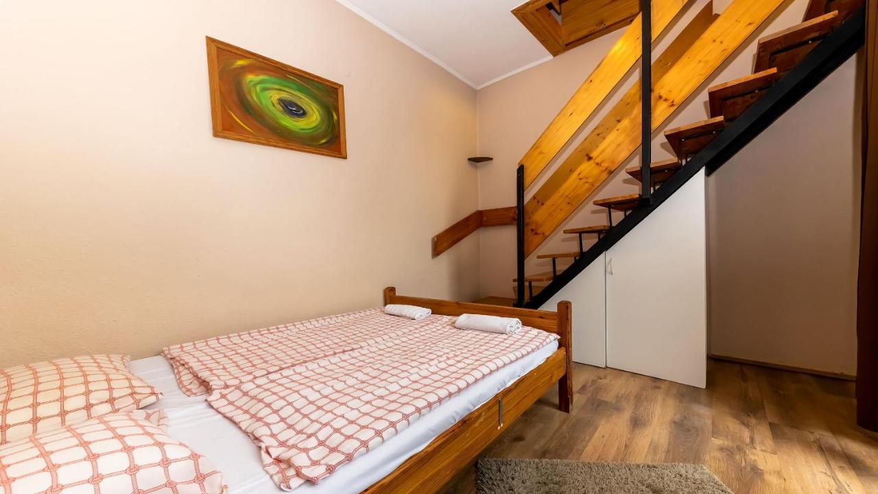Csillagtura Panzio Bed & Breakfast Eger Bagian luar foto